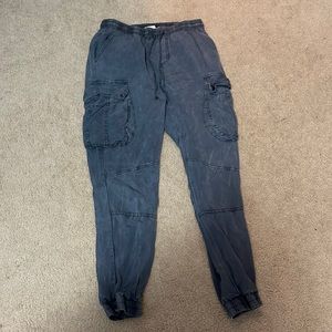 Navy cargo joggers